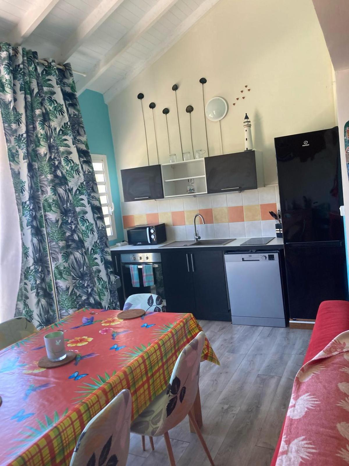 Appart vue mer 7/9p, accès direct plage et piscine Seze Extérieur photo
