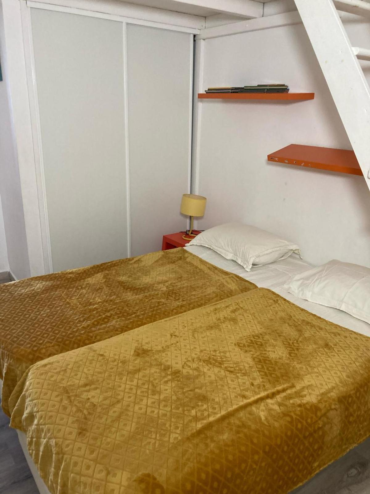 Appart vue mer 7/9p, accès direct plage et piscine Seze Extérieur photo